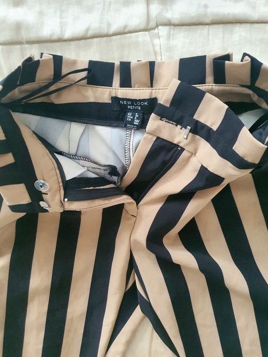 New Look Petite XXS XS pantaloni 3/4 cu dungi talie înaltă bej negru skinny noi
