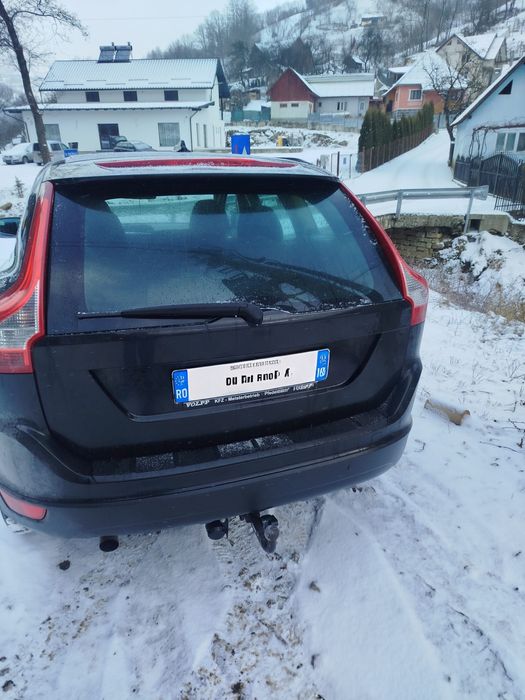 Vând Volvo xc60 2010