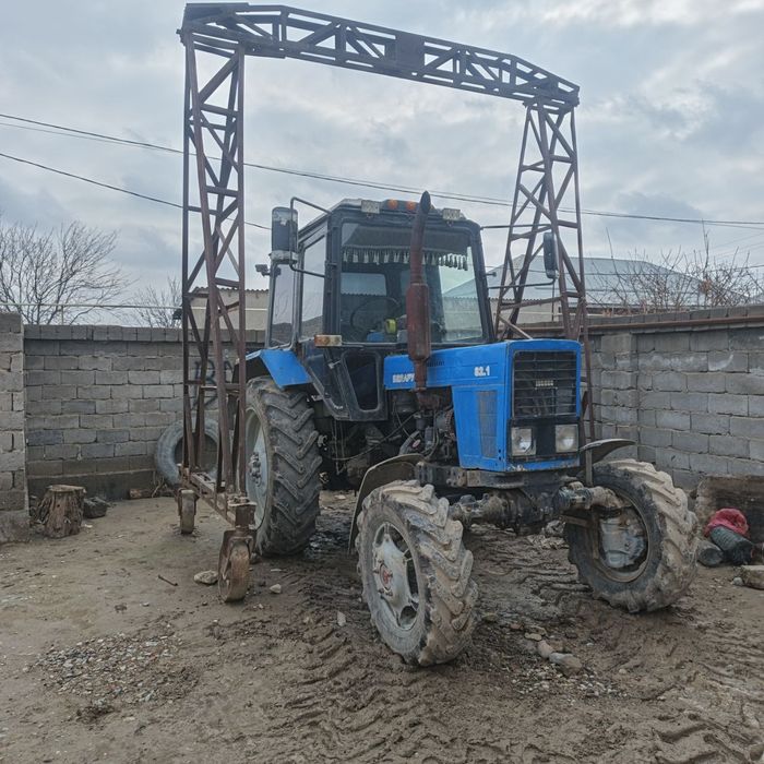 Traktor mtz 80. Sotiladi