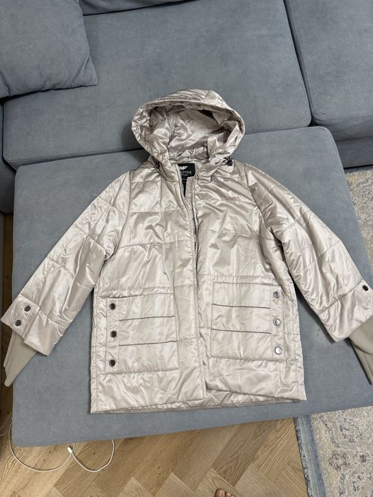 Куртка женская новая 10000