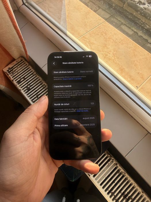 Vand iphone 16  mai multe detalii in privat