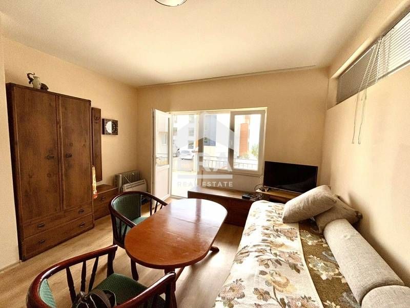Дава се под наем Едностаен апартамент в Варна, Бриз - 20 кв.м за 348.84 € - Снимка #2