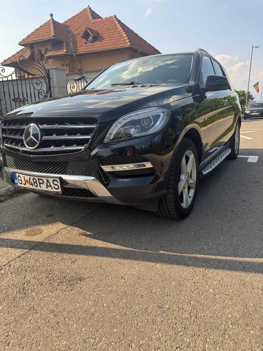 Vand Mercedes ML 250 fara accident,impecabil