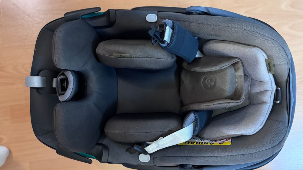 Scoica auto i-size Pebble 360 Pro Essential Graphite Maxi Cosi