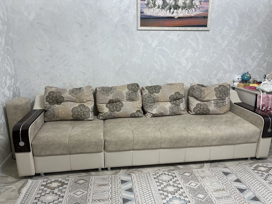 Продам диван в хорошем состоянии