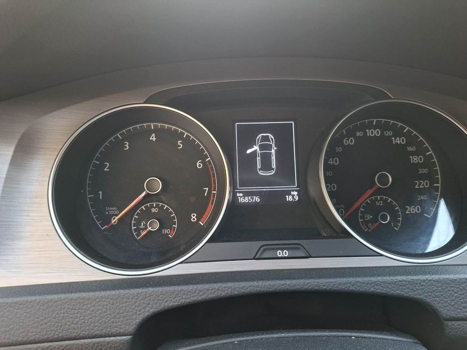 Vând Volkswagen Golf 7, 1.4 benzină , 2017, 168576 km.
Alte detalii la telefon: 0728613151