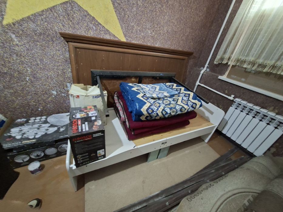 Uydegi dvuzspalni yana 3 4 ta narsala sotiladi