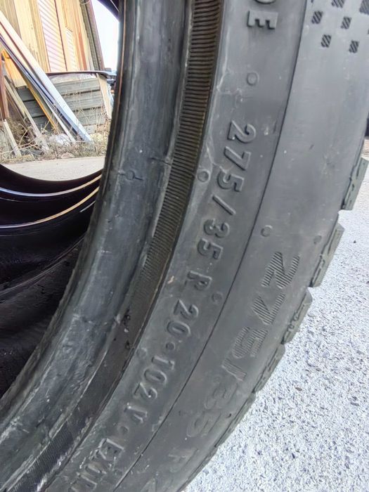 245 40 20 и 275 35 20 спорт пакет зимни гуми
