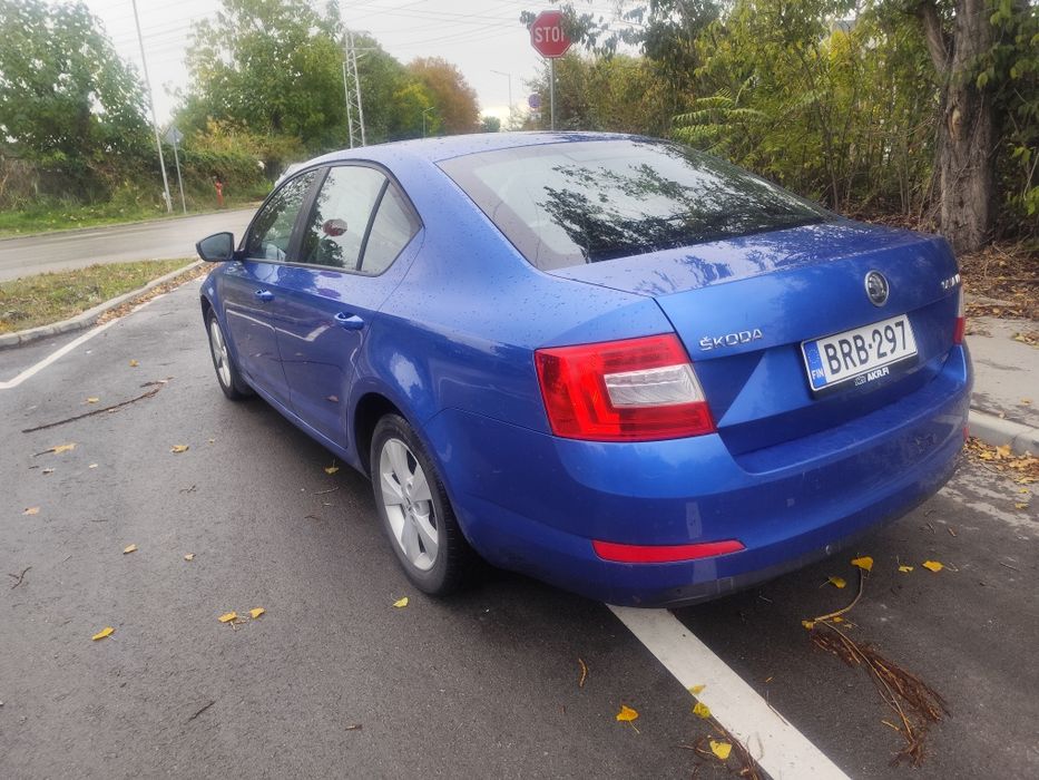 Шкода Октавия 1,6tdi 105kc.2013г.