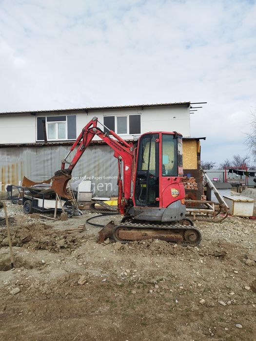 Miniexcavator yanmar