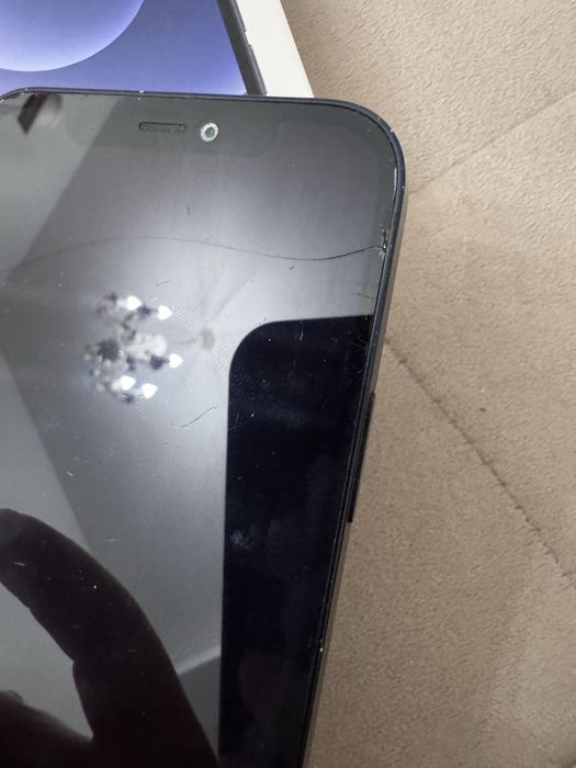 Vand iphone 12 +incarcator