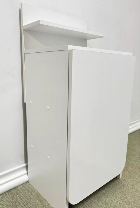 Продам маникюрный столик