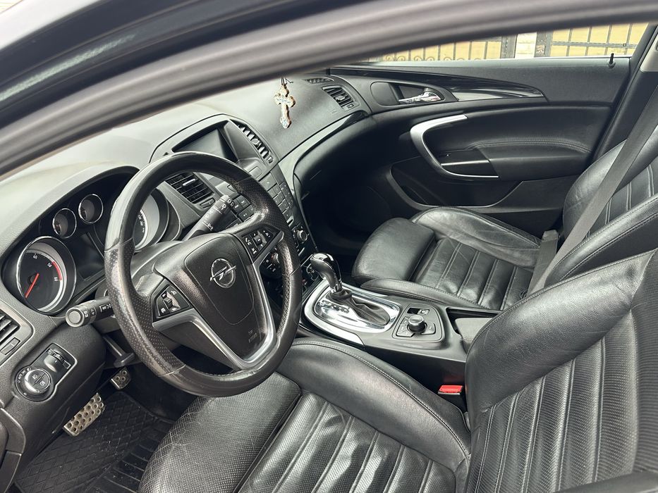 Vand sau schimb cu ceva mai nou , tot automat