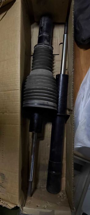 Амортизаторы б/у на Range Rover