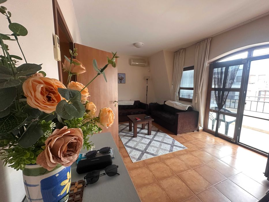 Продава се Тристаен апартамент в к.к. Слънчев бряг - 76 кв.м за 1040 €/кв.м - Снимка #2