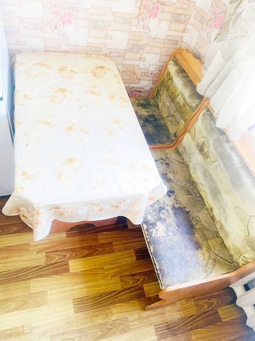 Стол со сиденьями