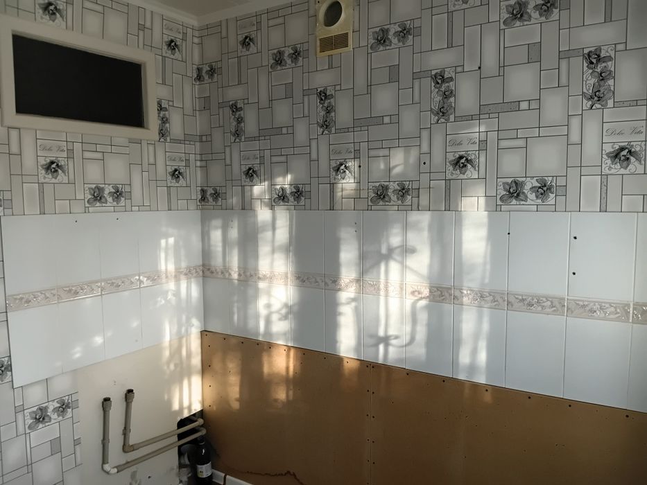 Продам 2 ком,кв,3-50,1 этаж.