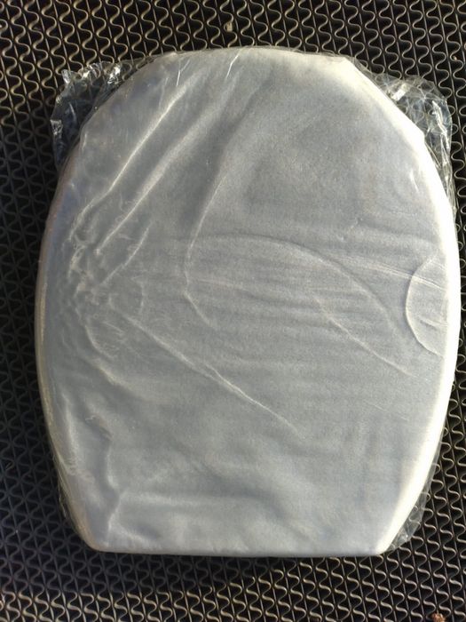 Сиденье для унитаза пластмассовое