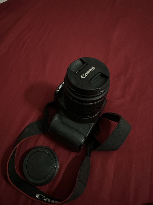 Canon EOS 1200D / 18–55mm