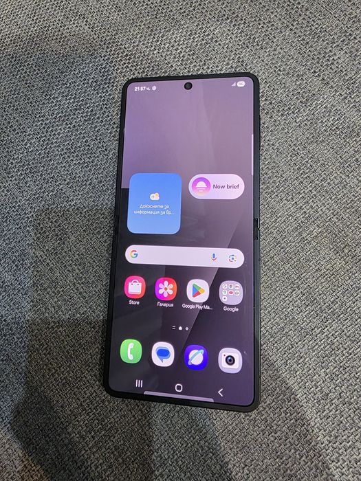 Samsung Galaxy Z Flip7