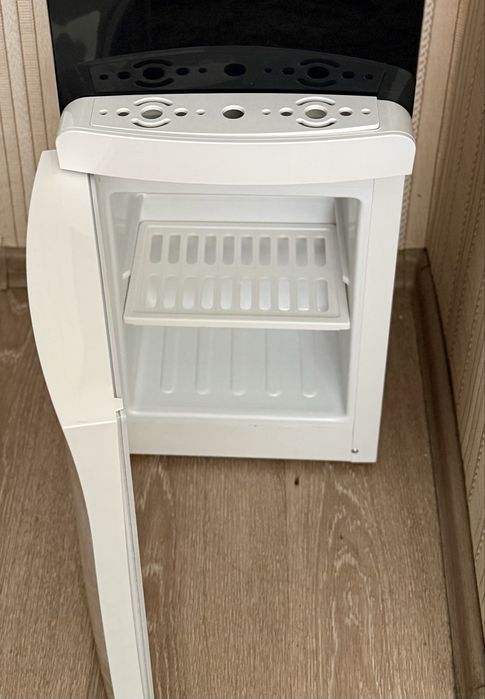 Диспенсер (Кулер)для воды ARG