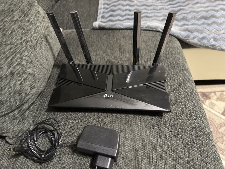 Vand 3 routere Tp-link AX1800, Huawei AX2new și E5180s
