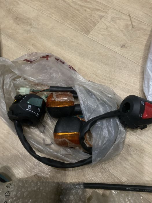 Запчисти на мопед , мотоцыклы