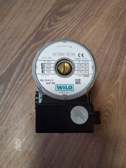 WILO Циркулационна помпа за газов бойлер