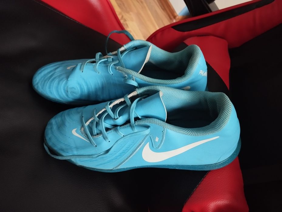 Ghete fotbal Nike ,41,cm 26