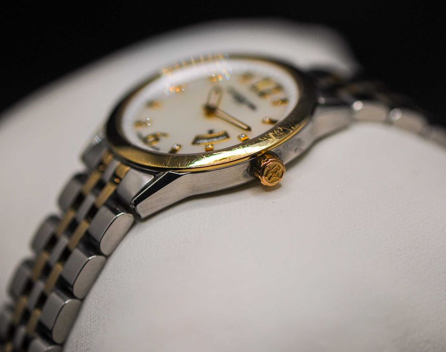 Швейцарски дамски часовник с диаманти - Raymond Weil Freelancer
