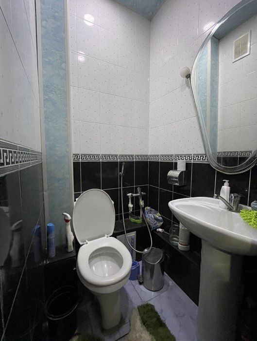 Продается 3ком на Башлыке массив Вся мебель и техника остаеться