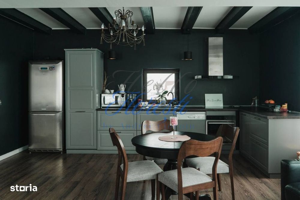 Vila 4 camere zona Damul-Rotund