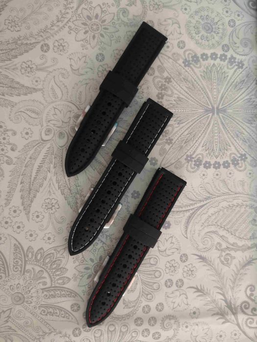 Комплект силиконови каишки с механизъм за откопчаване