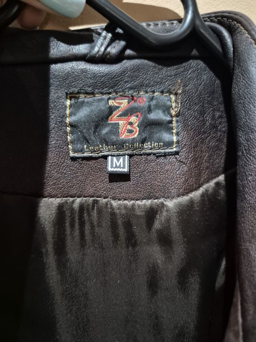 Кожено вталено яке