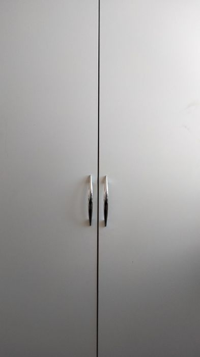 Шкаф плательный белый