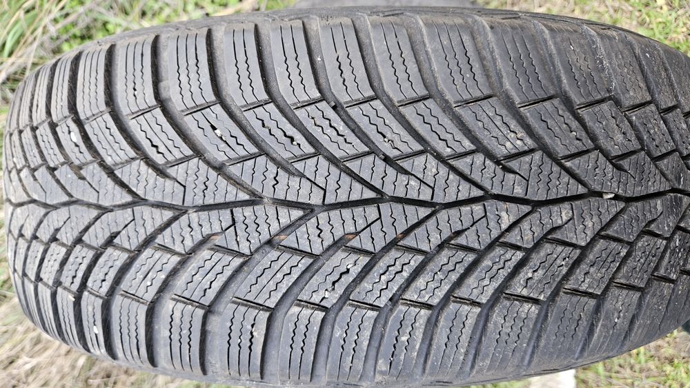 2бр като нови гуми 205 55 16 дот24 континентал continental