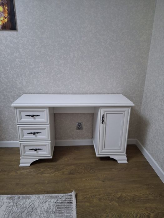 Туалетный стол и тумбы Кентуки