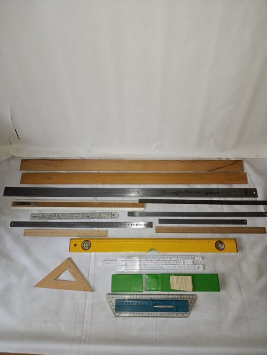 Уровень,рейшина,логарифмическая линейка,линейки разные.