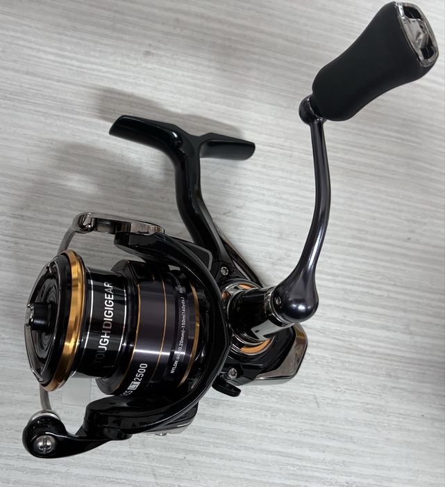 DAIWA 21 Legalis LT 2500 CS