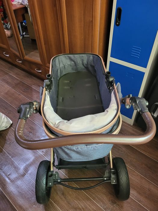 Коляска детсий. Балаларға арналған коляска