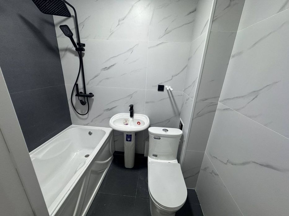 2 xonalik 2 etaj 65kv 
7 etajlik elitni dom
Lift bor Gaz Bor 
Adres Sh