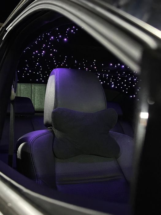 Platon instelat cu mod twinkle sau simplu, comete