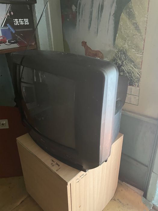 Продам телевизор LG