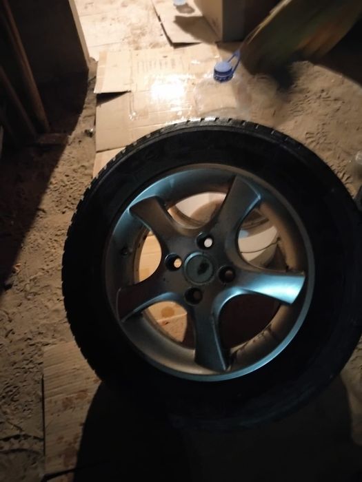 Шины с дисками в хорошем состоянии