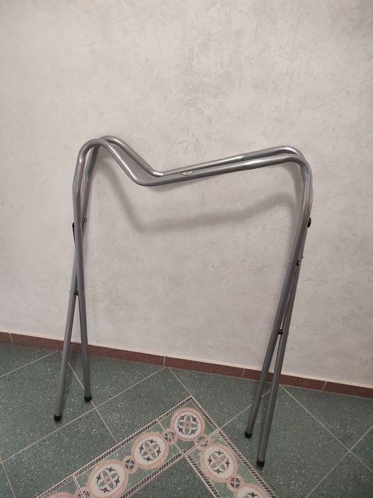 Легенче със стойка за къпане на бебе