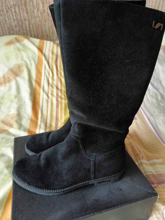 Зимние замшевые сапоги раз.38.