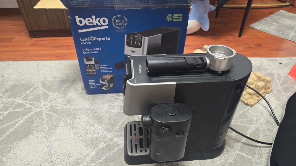 Vând aparat de cafea beton