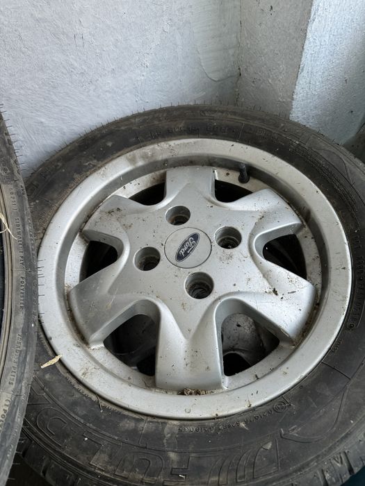Jante Volksvagen , Audi , Ford 295/55/16 etc
