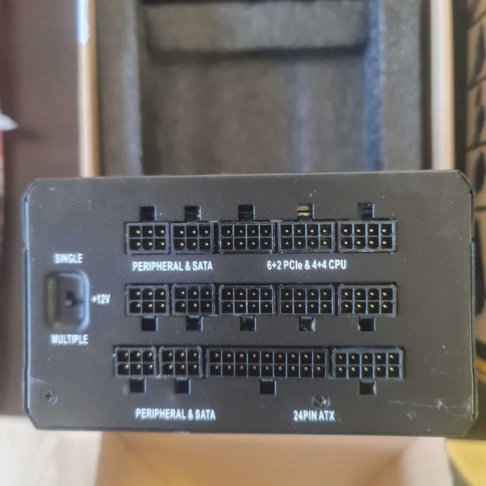 Захранване Corsair HX1200 1200W, 80 Plus Platinum (висока ефективност)