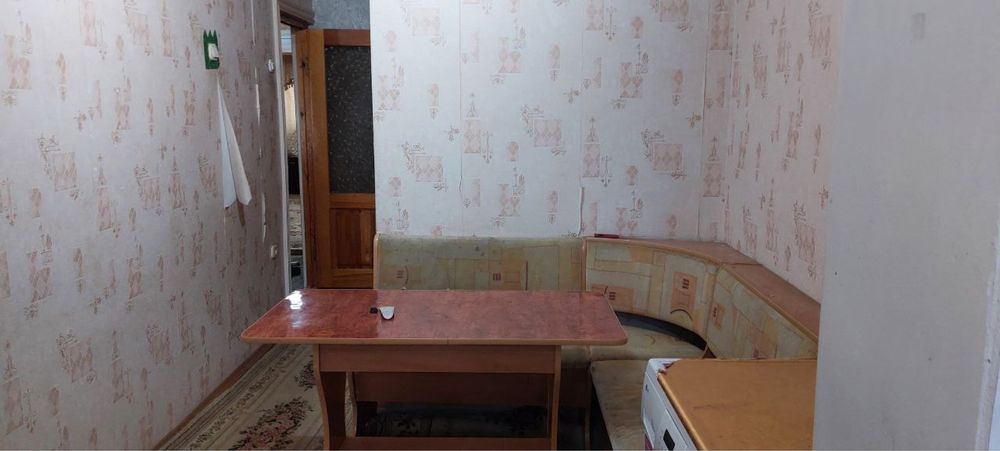 Квартира 2 хонали, Центральная аптека